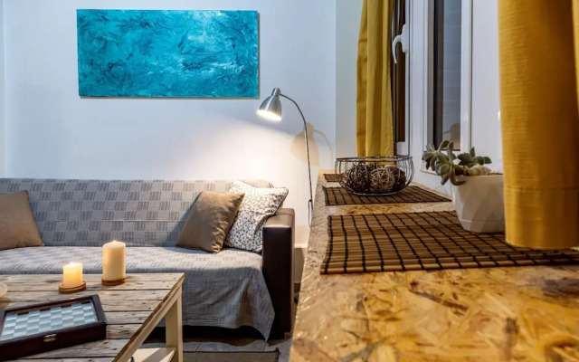 Downtown Central Suite With Private Parking