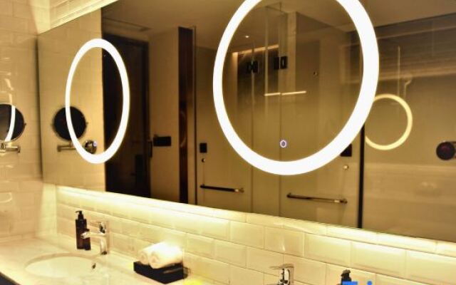 Palace Hotel，Beijing Yizhuang Bridge