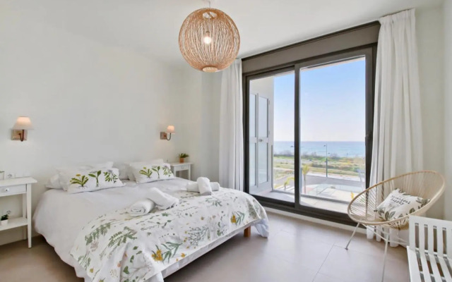 Panorama Beach - Sky View