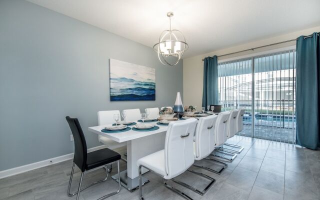 1671 Moonvalley Drive