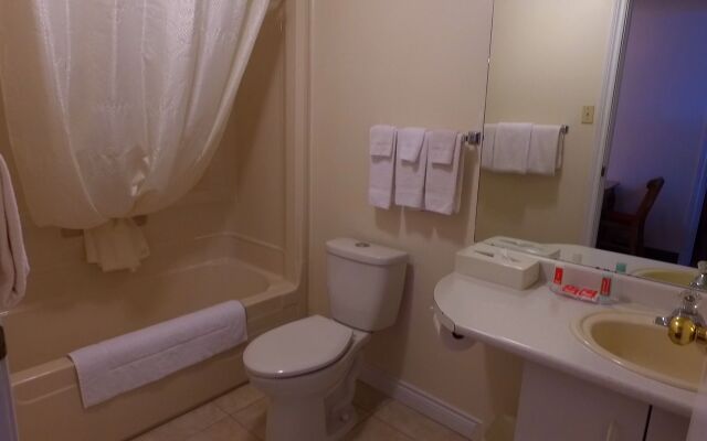 Econo Lodge & Suites Saint John