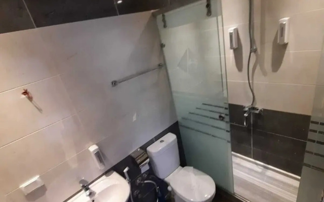 Midtown Hostel
