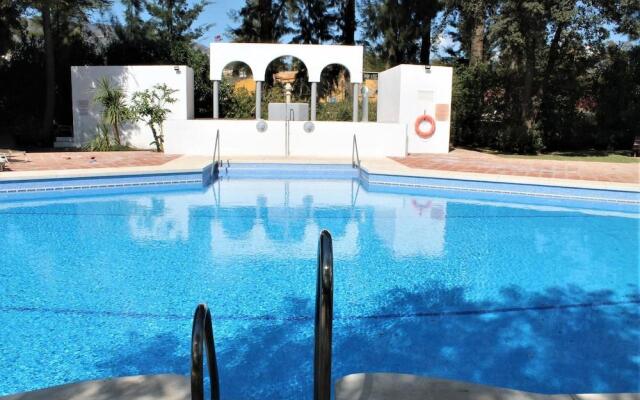 Apartamento con vistas Golf y Piscina