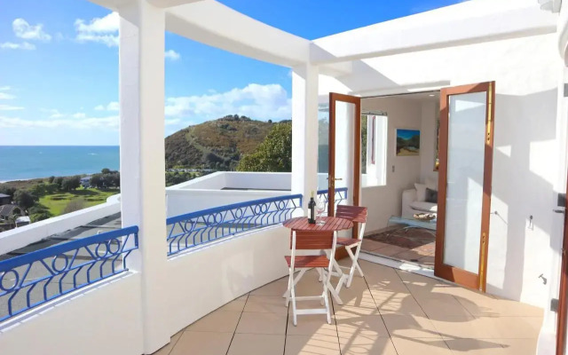 Naxos - Med style castle, ocean views from every room!