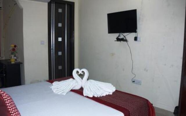 Maxfort Budget Hotel Dwarka