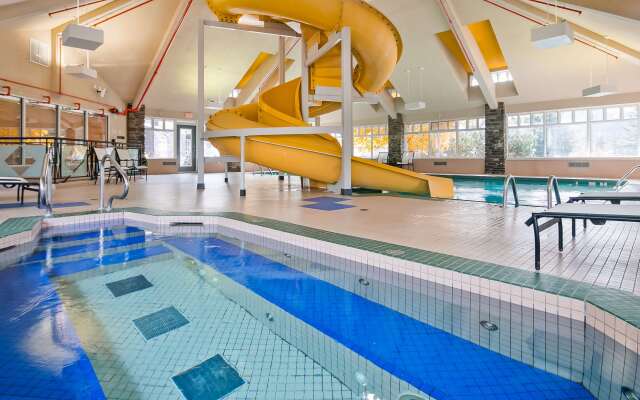 Pocaterra Inn & Waterslide