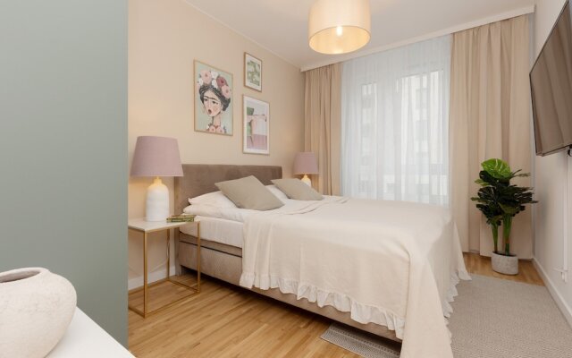 Warsaw Apartament Praga + AC by Renters