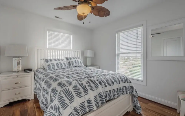 C-Maid by Topsail Realty