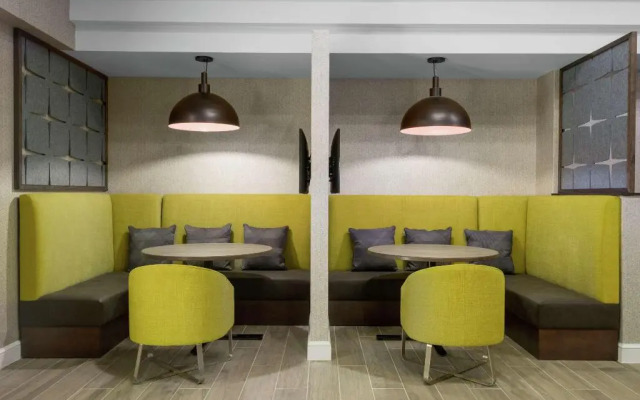 Hampton Inn and Suites Tampa/Ybor City