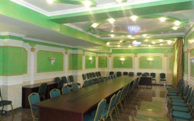 Diana Hotel