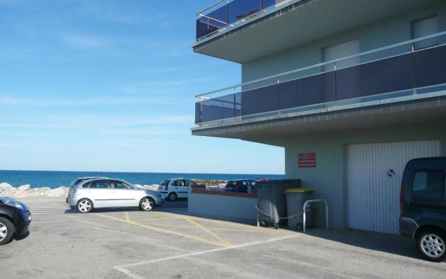 Apartment With one Bedroom in Sainte-marie, With Wonderful sea View and Furnished Balcony - 7 m From the Beach