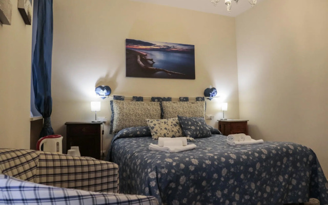 Le Finestre Sul Borgo Rooms