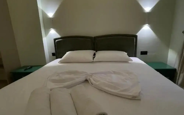 Amorino Tirana B&B
