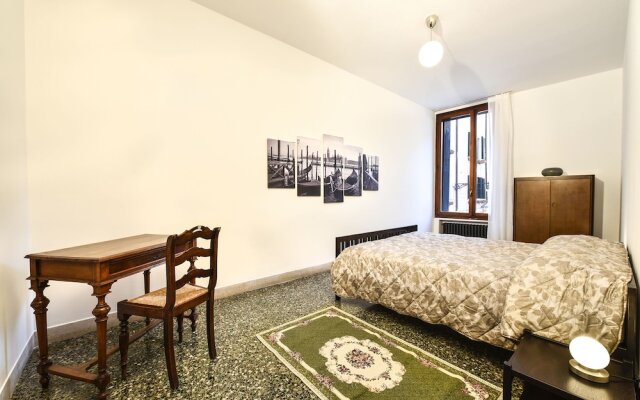 Santa Maria Formosa Apartments
