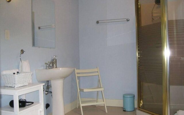 The Kingswood Bed & Breakfast