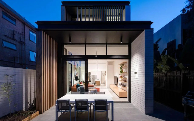 BOUTIQUE STAYS - Woodfin House