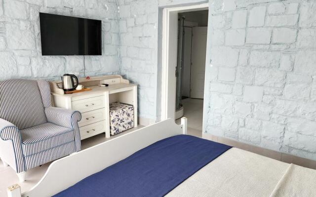 Otel Naturla Göl Evi