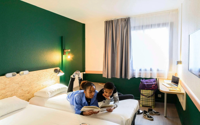 Greet Hotel Evreux Centre - Route de Normandie by Accor