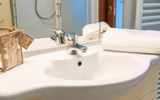 Terrazza del Gelsomino with terrace and open view