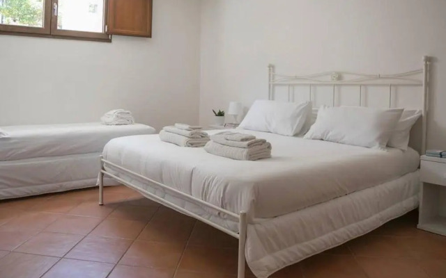 Italianway - Cristoforo Colombo 26 A - Cala Gonone