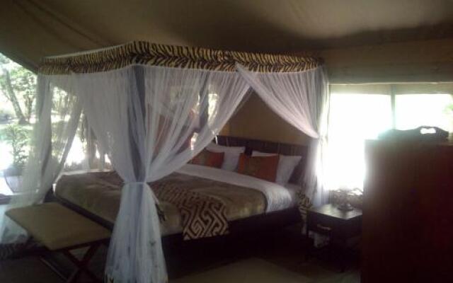 Mara River Camp