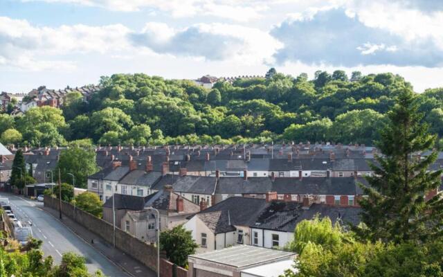 Brynglas Newport flat sleeps 8 - Mycityhaven