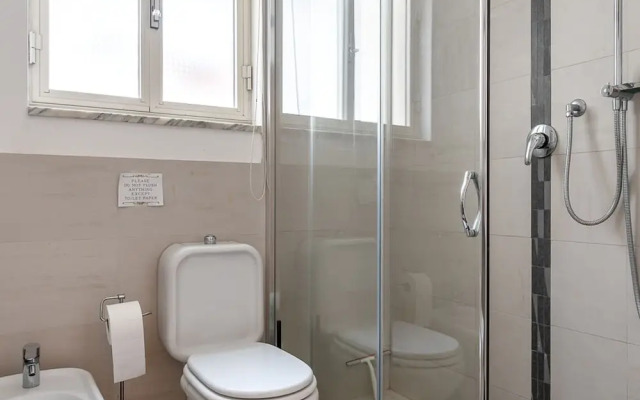 Comfy Central Apartment by Wonderful Italy