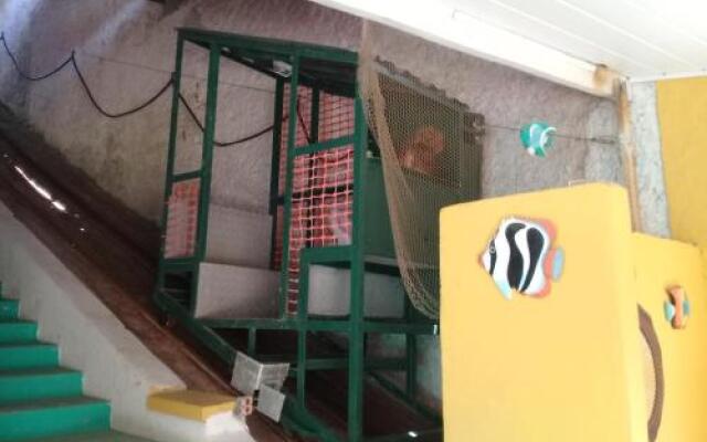 ANGRA PIER 99 Suites