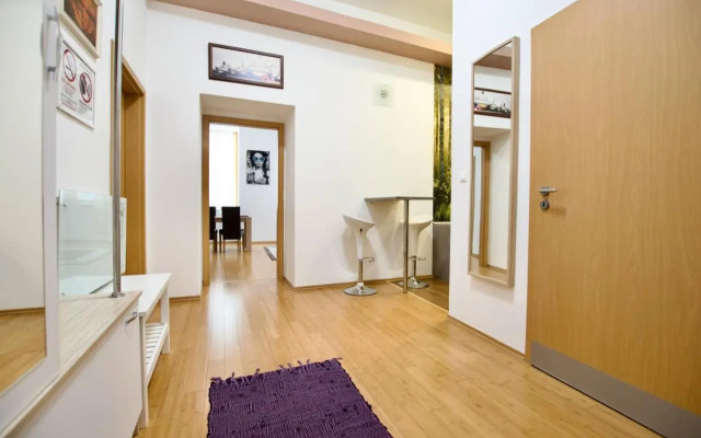 Premium Apartment by Hi5 - Vitkovics Suite