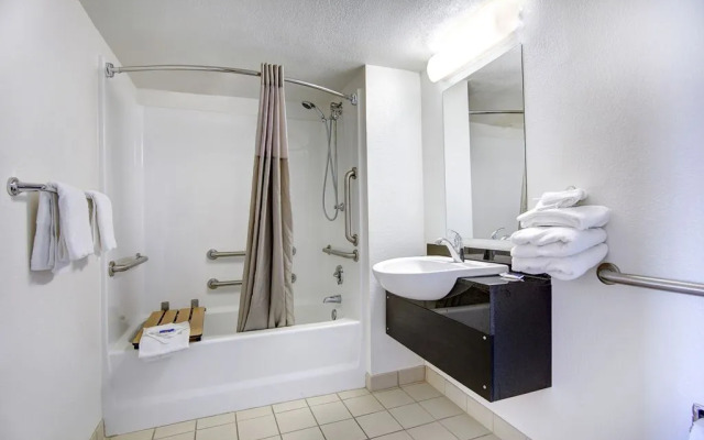 Ramada by Wyndham Santa Fe