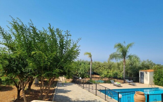 Impeccable 3-bed Villa in Tala - Paphos