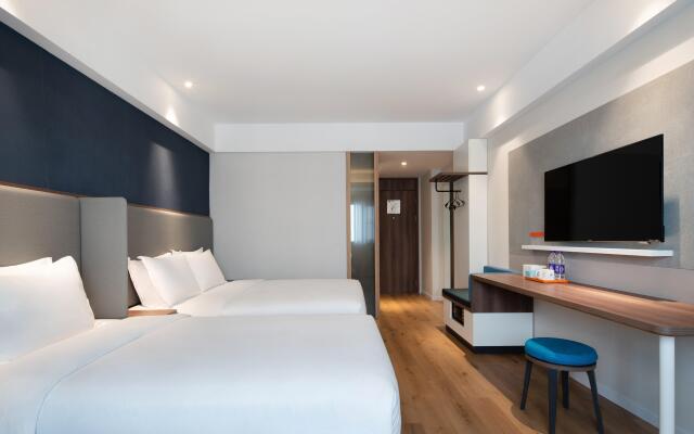 Holiday Inn Express Sanya Bay by IHG