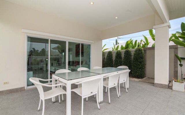 Private  4 Bedroom Pool Villa L28