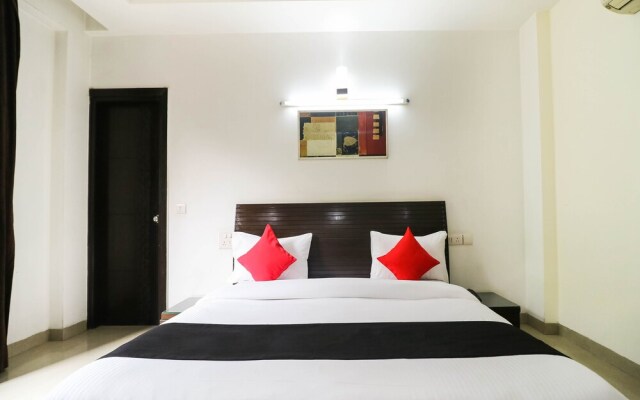 Hotel Green Wood By Dreamz Hospitality