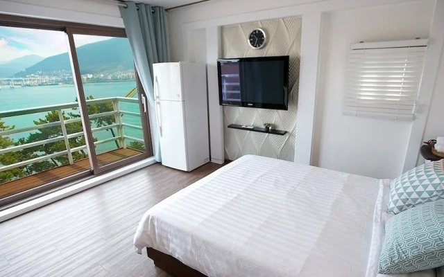Tongyeong Tulip Pension