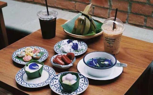 Znap's hostel and Café