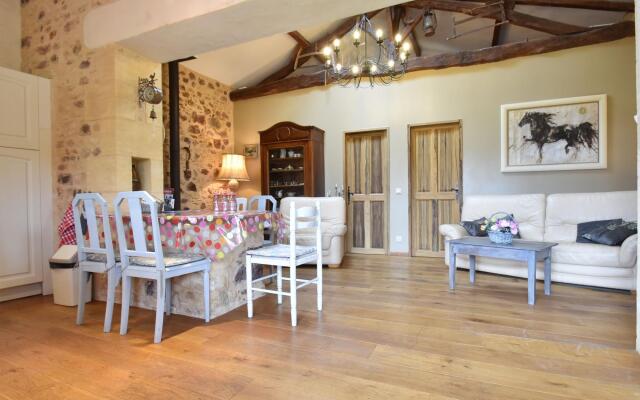 Lavish Home in Montferrand-du-périgord Aquitaine With Pool