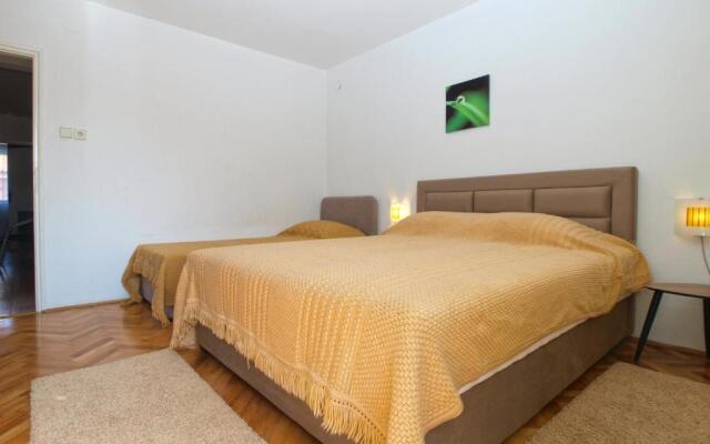 Apartments Marija 1826