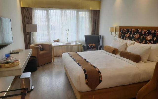 Hotel Razmoni Isha Kha International