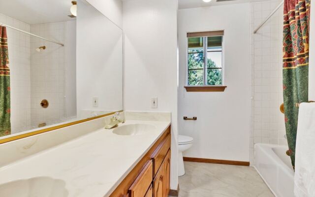 Chateau DE BIG Bear #2328