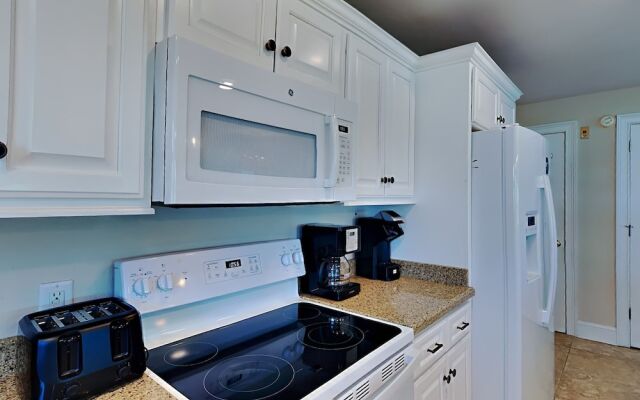 Crystal Dunes by Southern Vacation Rentals