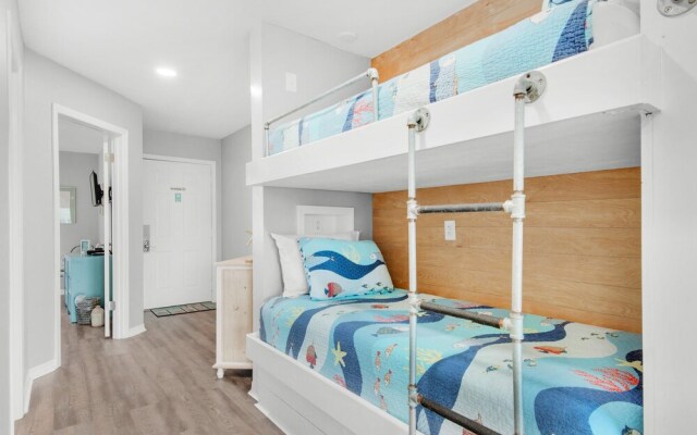 Seascape Lakefront Villas 128- Retreat Yourself