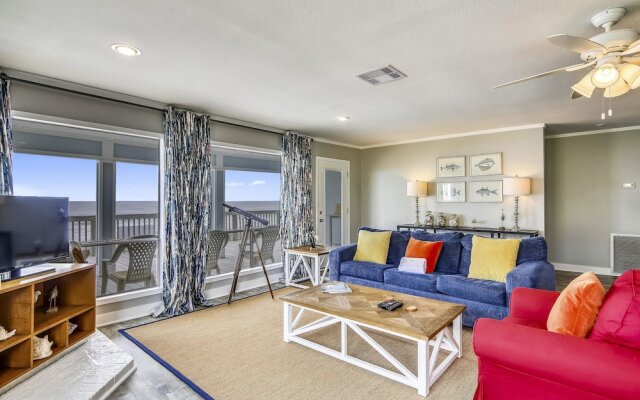 Bermuda Beachfront by RedAwning