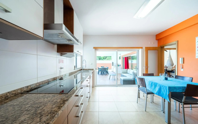 Ponta da Piedade Family House