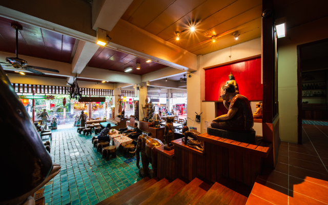 Wild Orchid Villa Bangkok