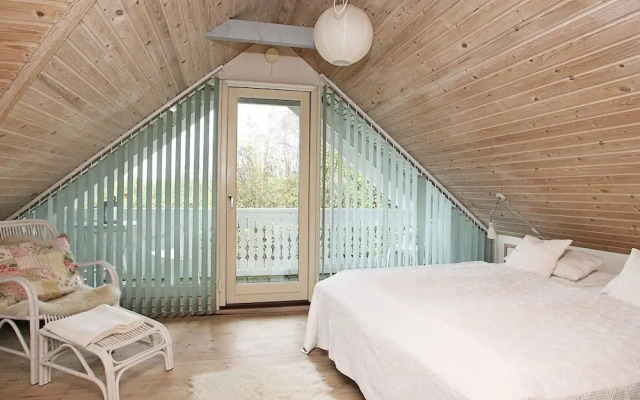 10 Person Holiday Home in Fur-by Traum
