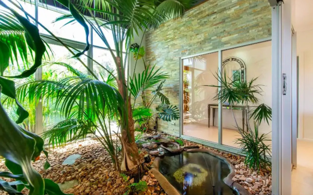 Adelphi Waterfront 2 Bedroom Ground Floor Home