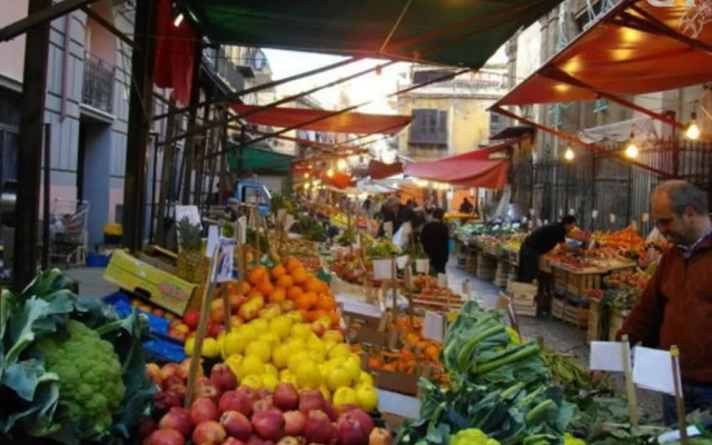 Citycenter Unique Apartment-sleeps 2- Pet Friendly