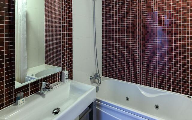 A05 - Luxury 1 Bed Fully Equipped with Pool