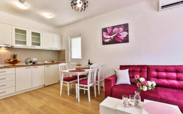 Apartments Royal Lux